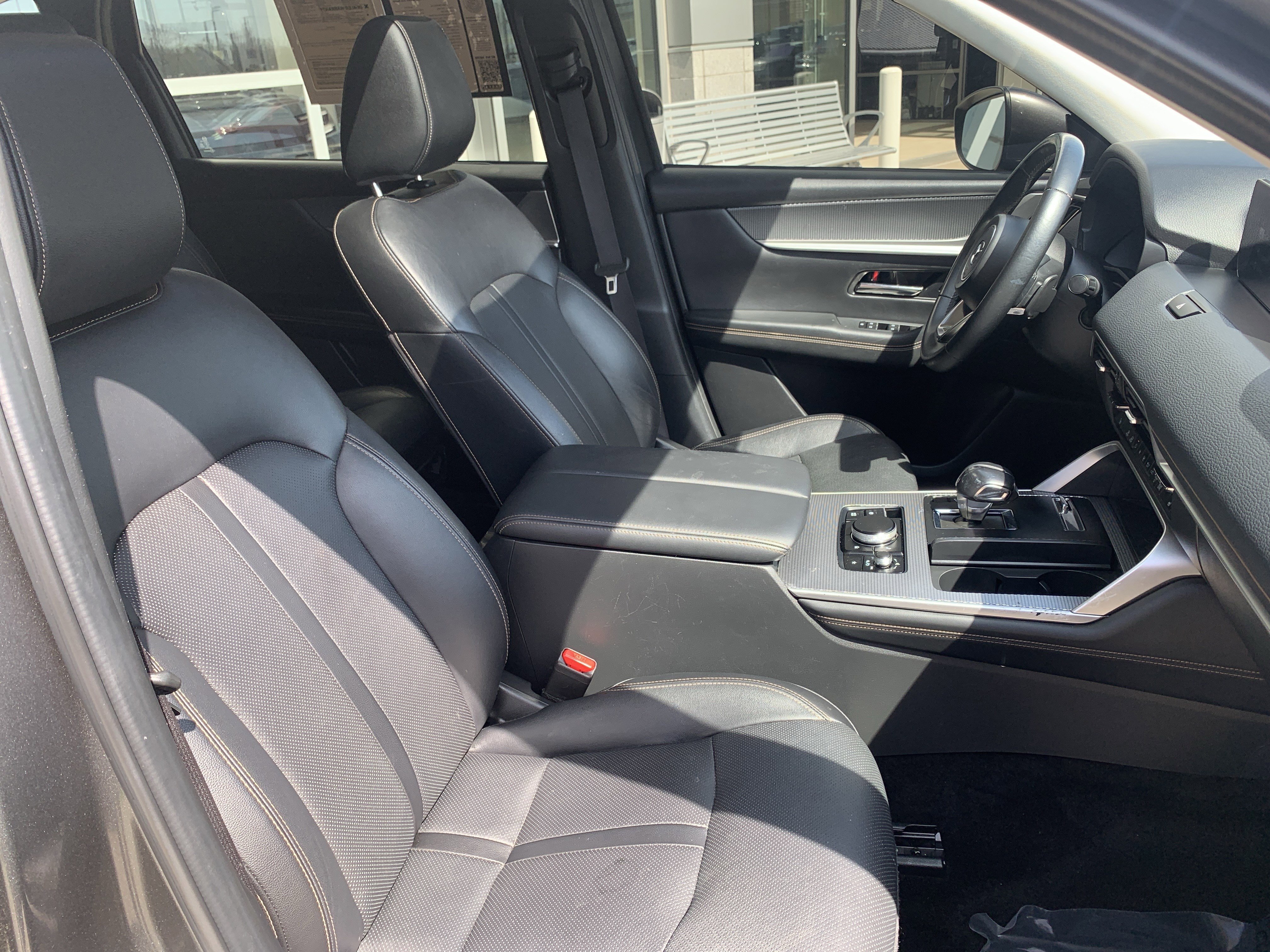 Used 2024 MAZDA CX-90 3.3 Turbo w/ Preferred Plus image 27