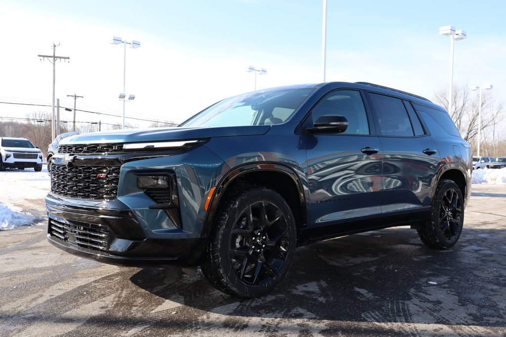 New 2026 Chevrolet Traverse RS w/ LPO, Floor Liner Package image 8