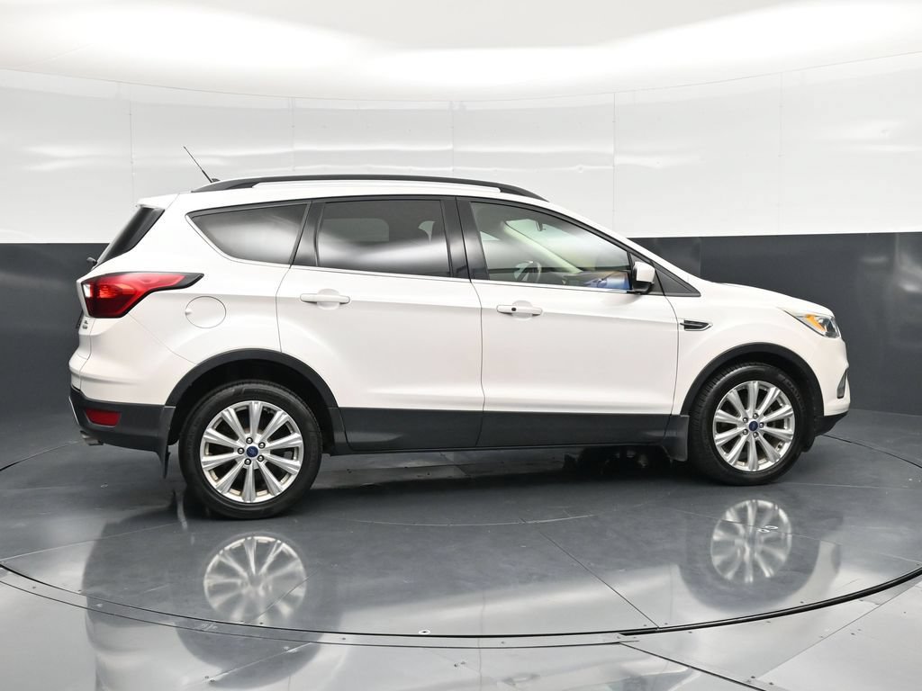 Used 2019 Ford Escape SEL w/ Sun & Style Package FWD image 4