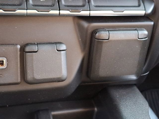 Used 2019 Chevrolet Silverado 1500 LTZ w/ LTZ Convenience Package image 26