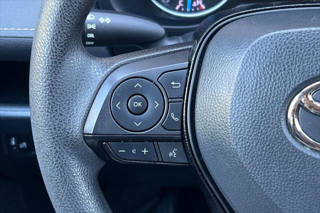Certified 2021 Toyota RAV4 LE AWD/4WD image 25