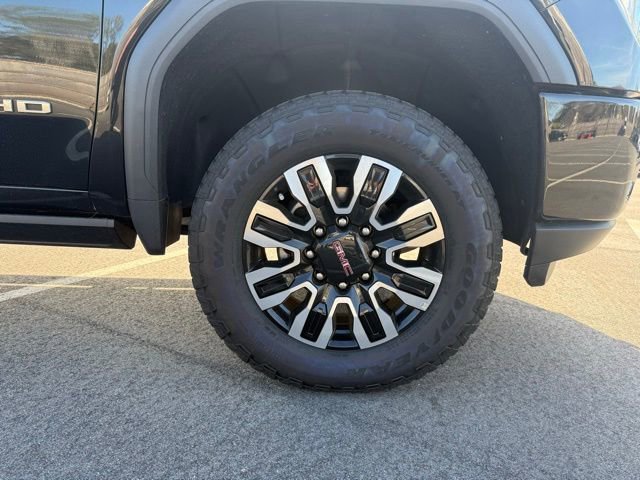 Used 2022 GMC Sierra 2500 AT4 w/ AT4 Preferred Package image 13