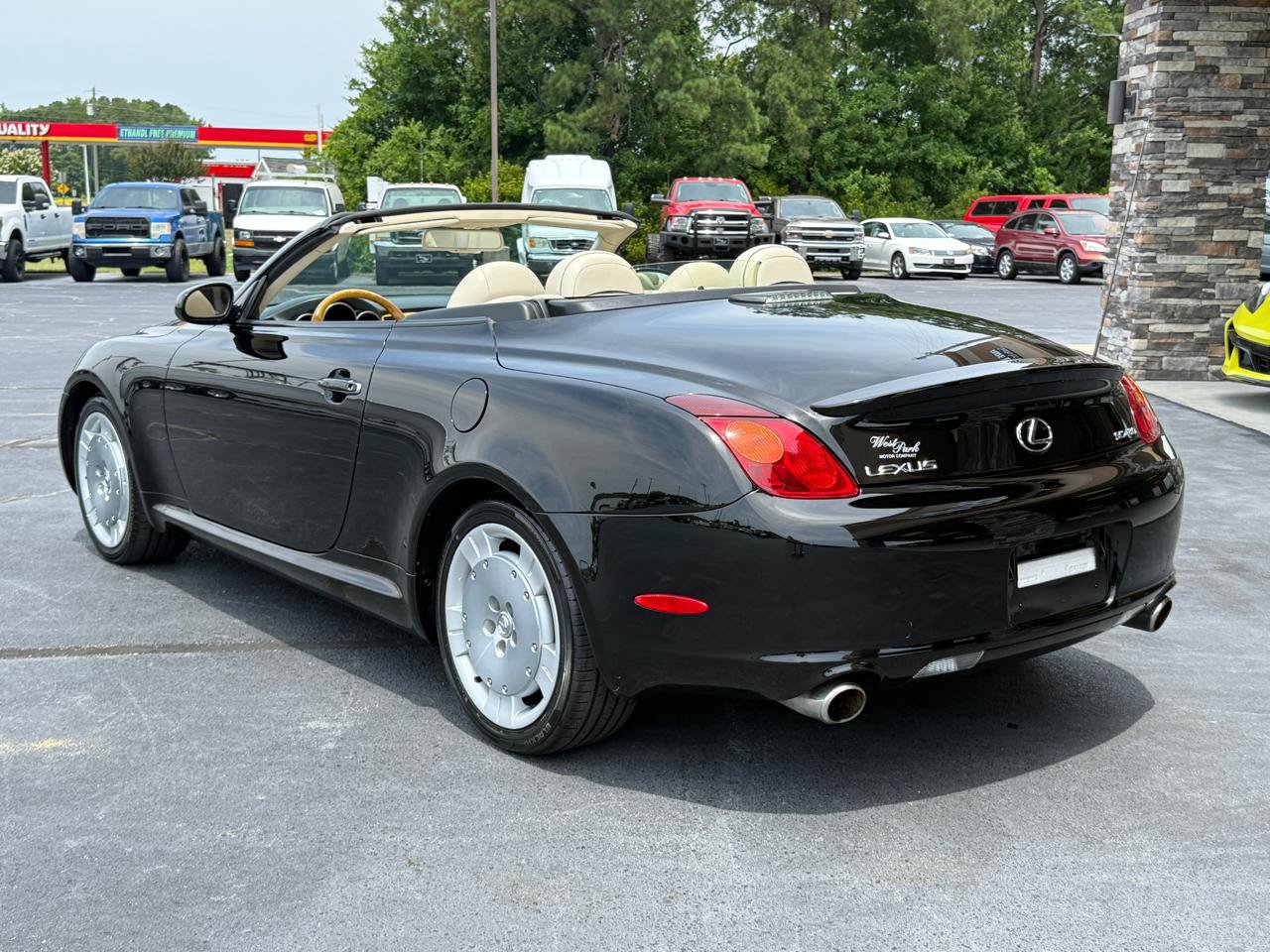 Used 2002 Lexus SC 430 Convertible RWD image 3