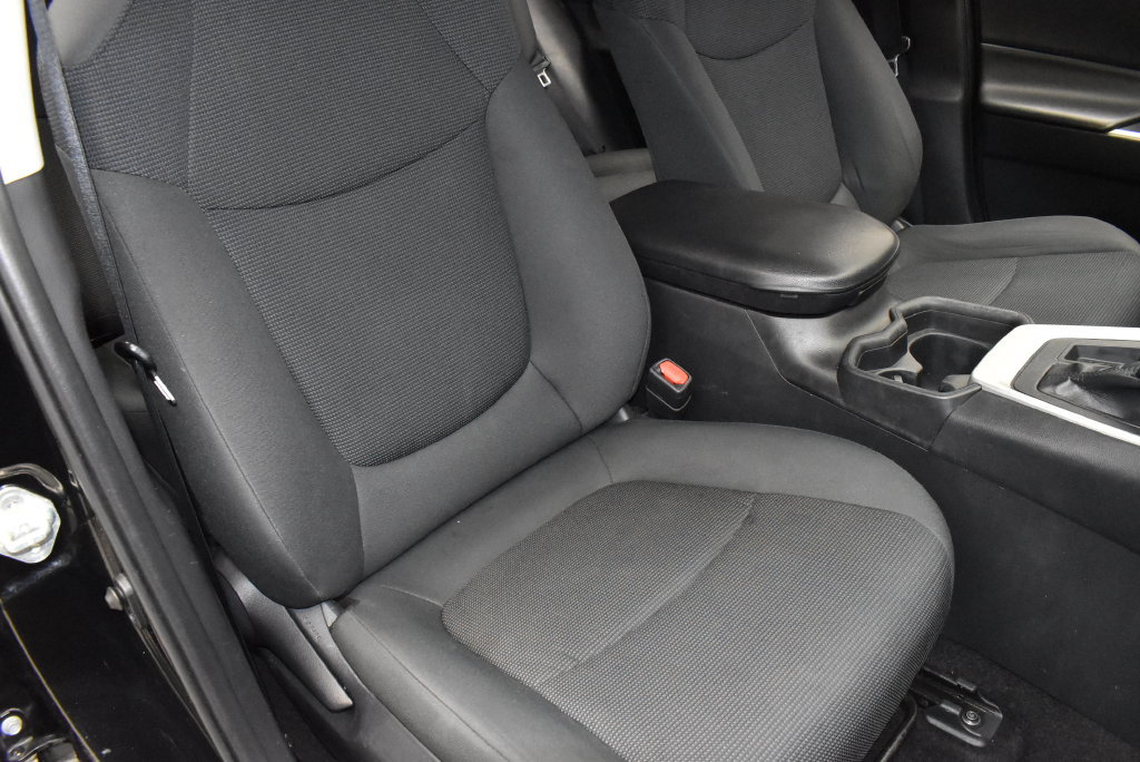 Used 2019 Toyota RAV4 LE FWD image 21