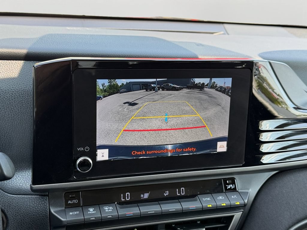 Used 2025 Toyota Camry LE FWD image 26