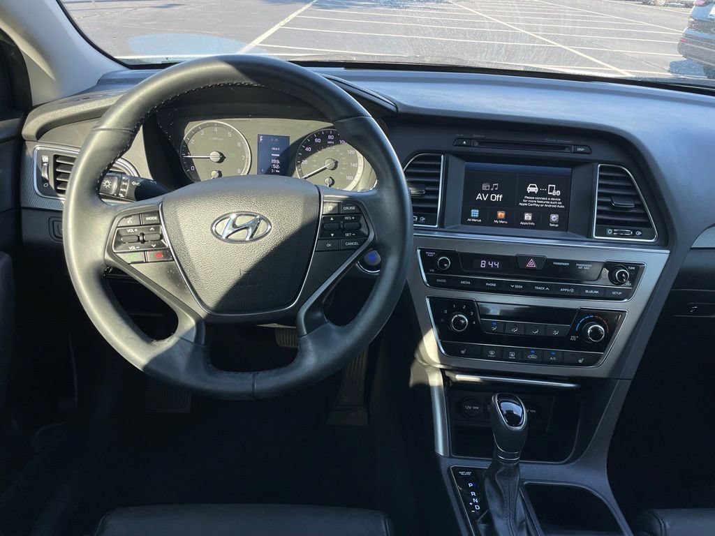 Used 2017 Hyundai Sonata Sport w/ Value Edition Package 02 FWD image 11