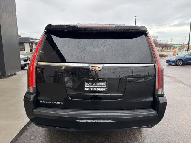 Used 2018 Cadillac Escalade ESV Luxury image 7