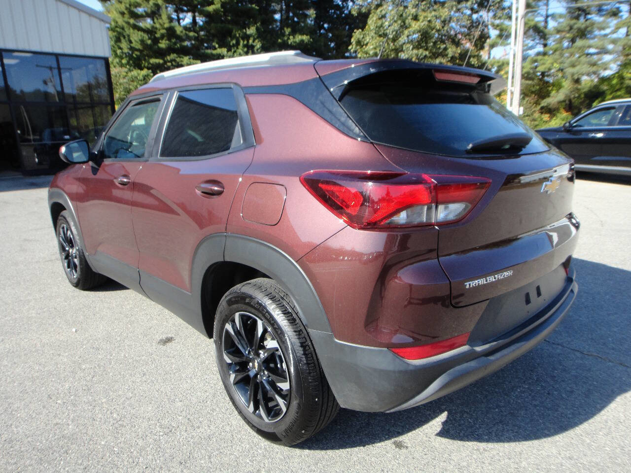 Used 2023 Chevrolet TrailBlazer LT w/ Convenience Package image 4