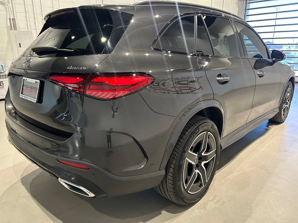 Used 2025 Mercedes-Benz GLC 300 4MATIC image 7