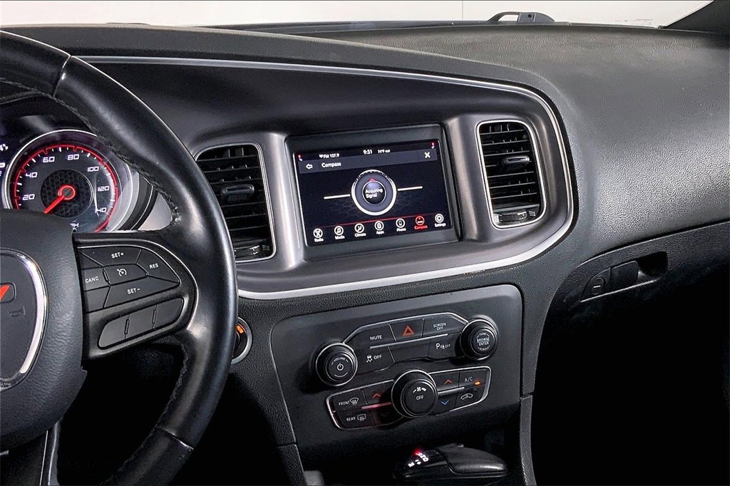 Used 2022 Dodge Charger SXT image 5