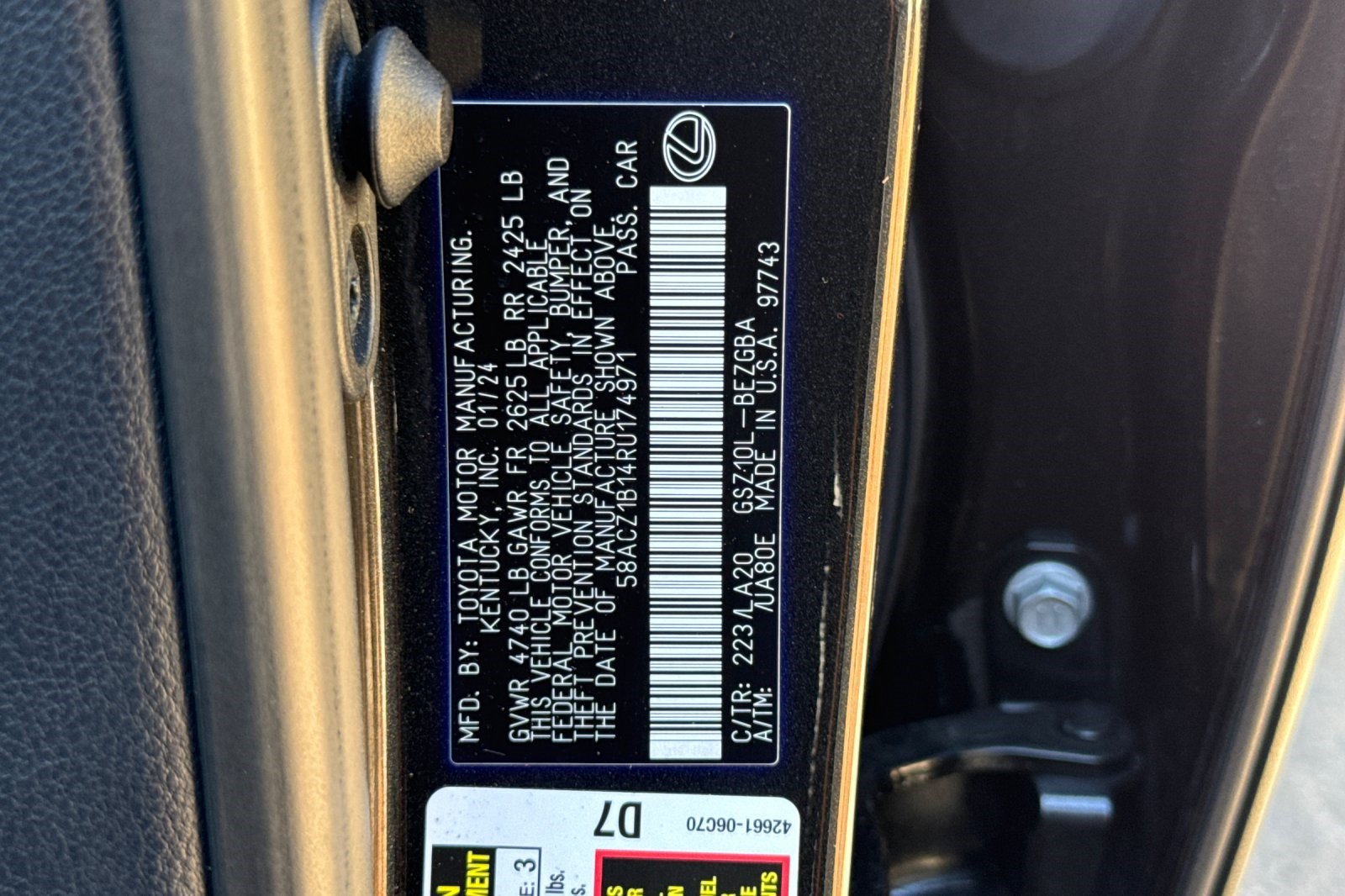 Used 2024 Lexus ES 350 w/ Accessory Package (Z1) FWD image 40