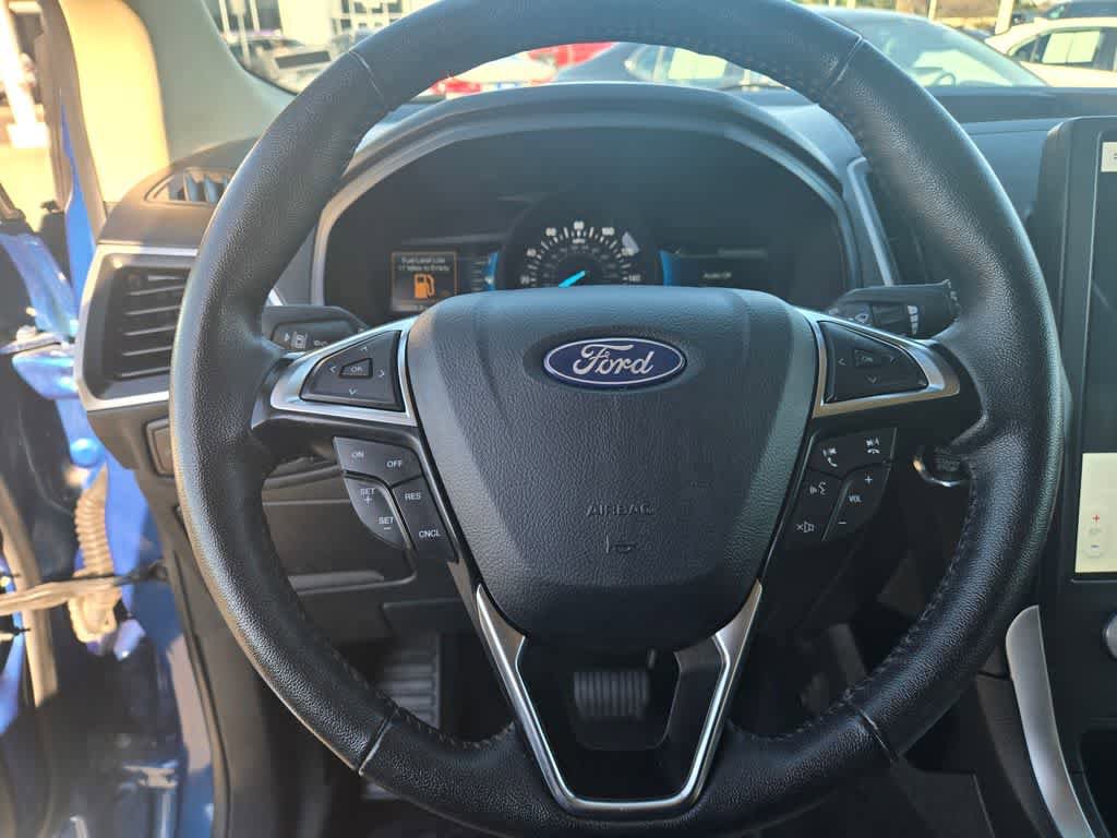 Used 2024 Ford Edge SEL image 21