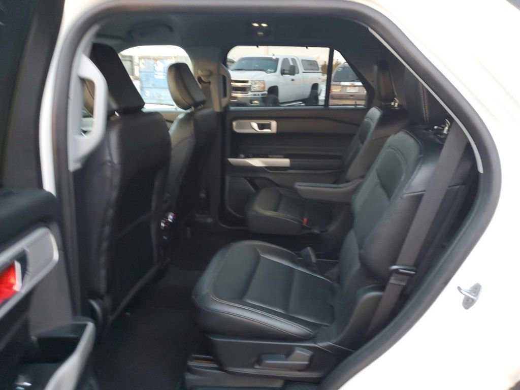 Used 2022 Ford Explorer Limited w/ Equipment Group 301A image 26