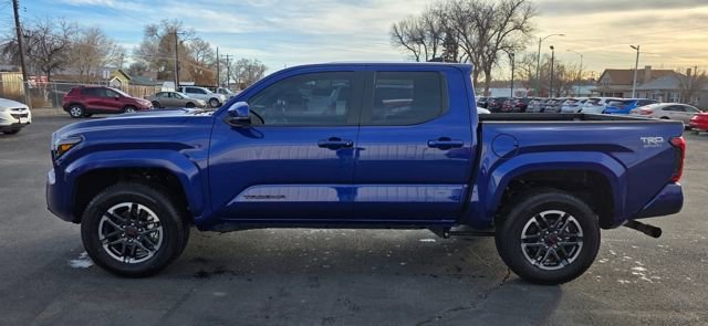 Used 2025 Toyota Tacoma TRD Sport image 4