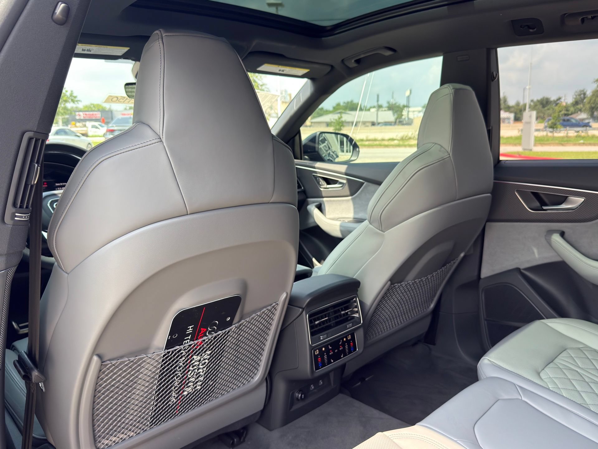 New 2026 Audi SQ8 Premium Plus AWD/4WD image 34