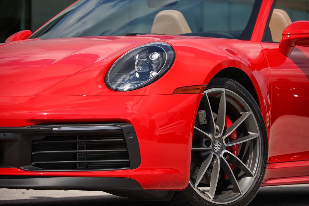 Certified 2024 Porsche 911 Cabriolet image 9