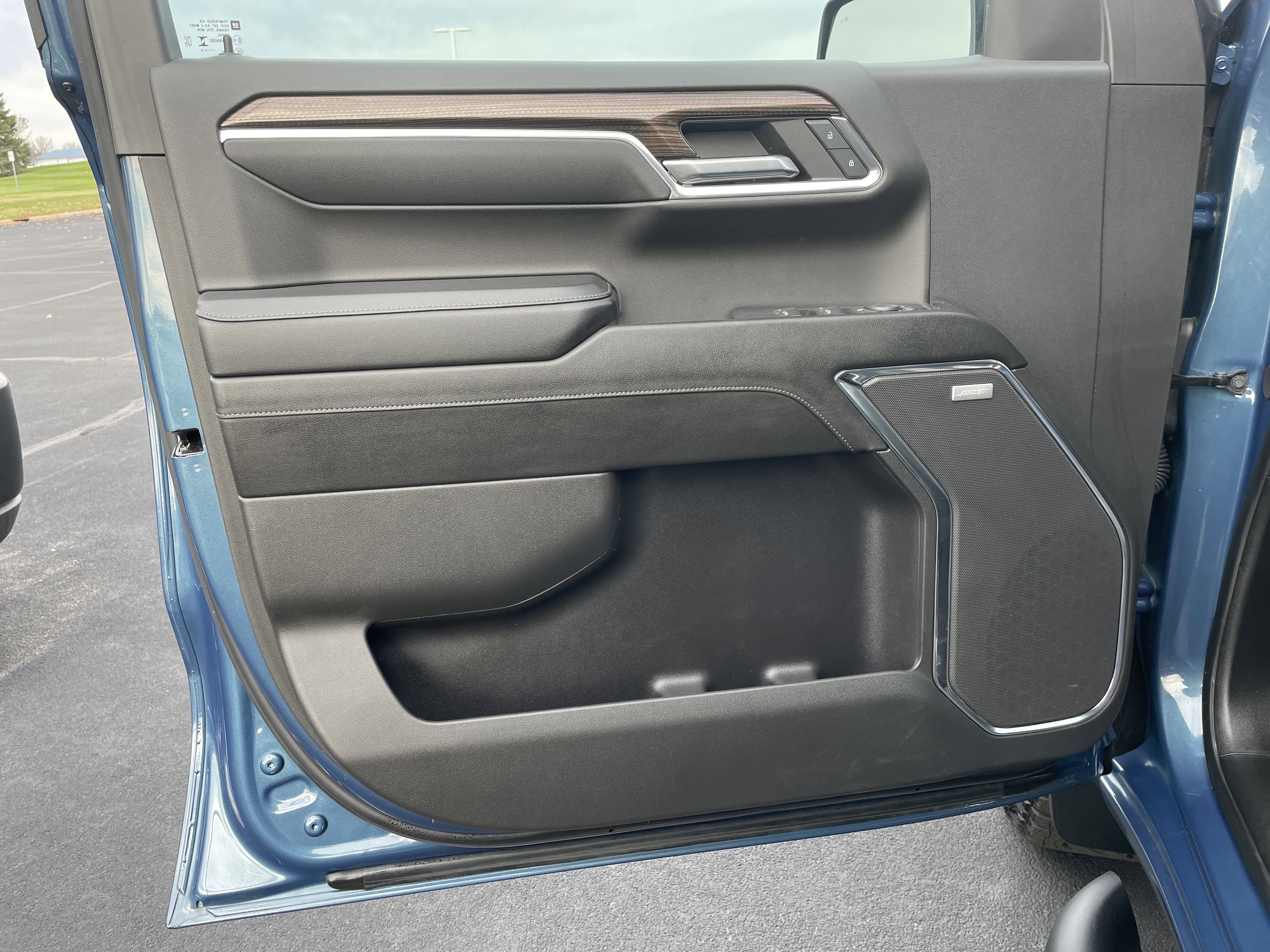 Used 2024 Chevrolet Silverado 1500 LT Trail Boss w/ LT Trail Boss Premium Package image 19