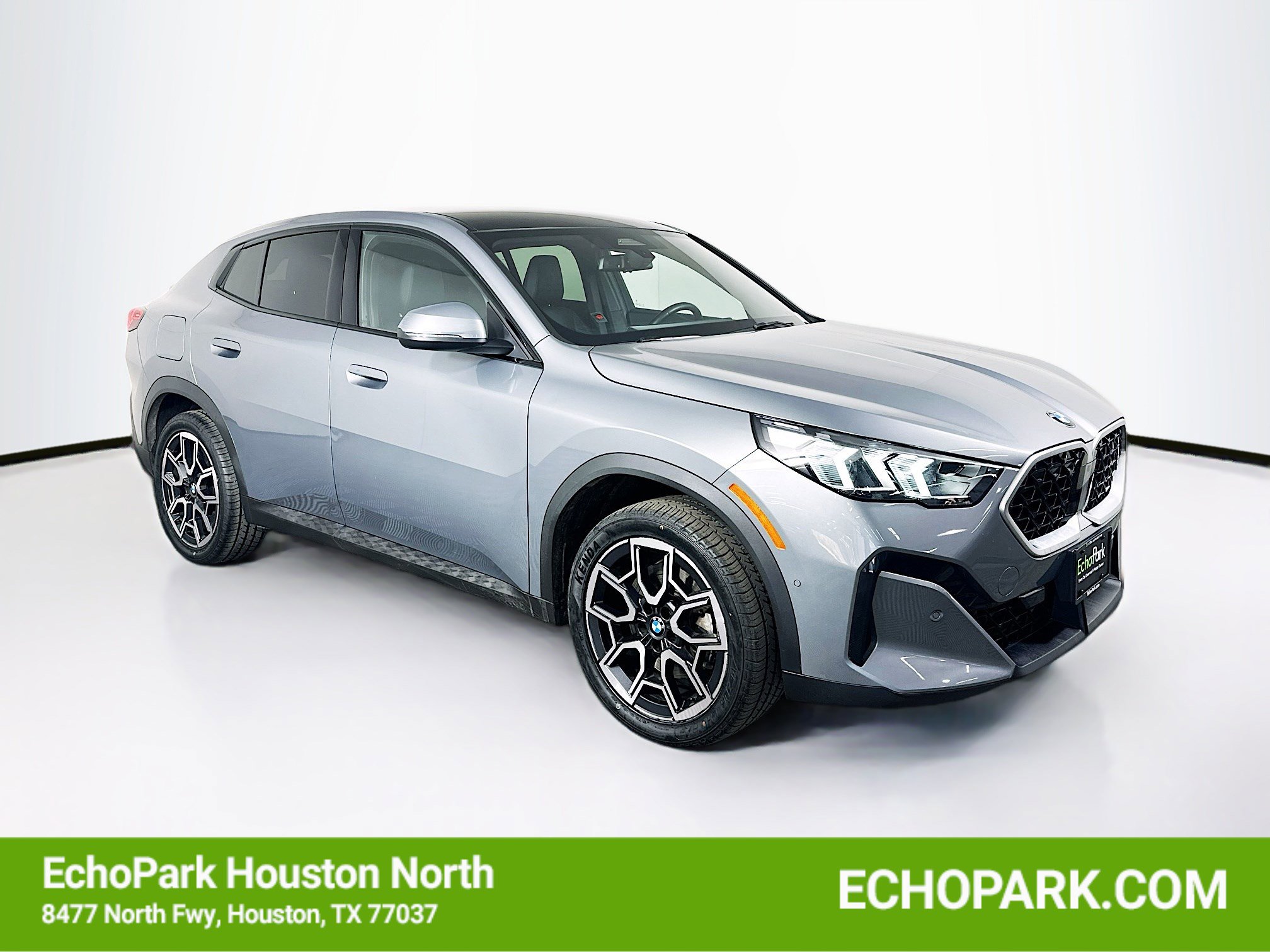 Used 2025 BMW X2 xDrive28i w/ Convenience Package AWD/4WD image 1