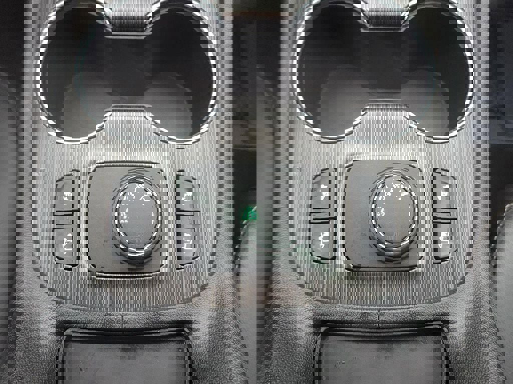 Used 2020 GMC Acadia SLT w/ Premium Package image 20