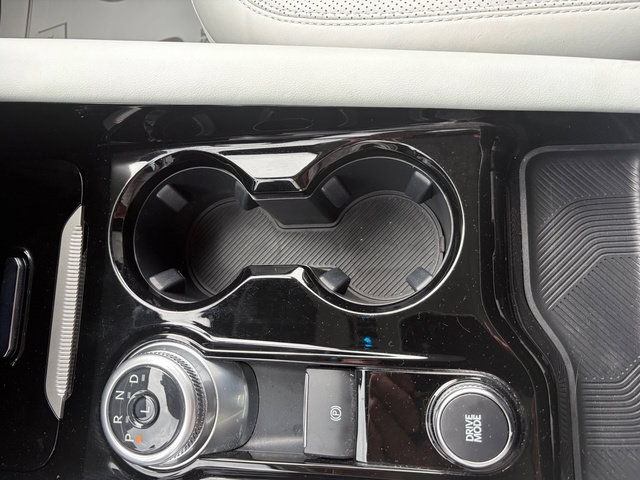 Used 2025 Ford Explorer Platinum AWD/4WD image 22