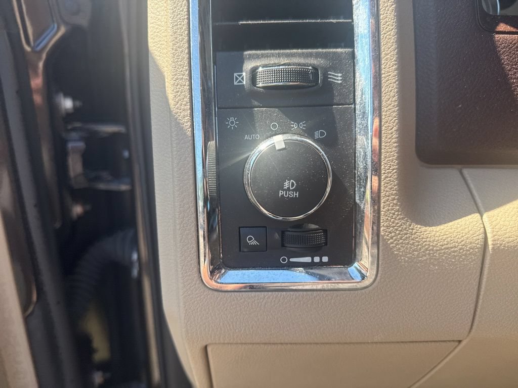 Used 2016 RAM 1500 Laramie Longhorn w/ Convenience Group AWD/4WD image 29