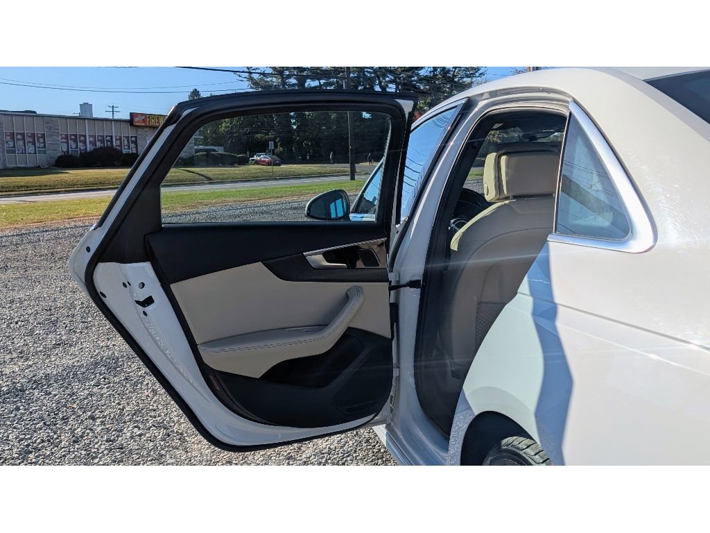 Used 2022 Audi A4 2.0T Premium Plus image 10