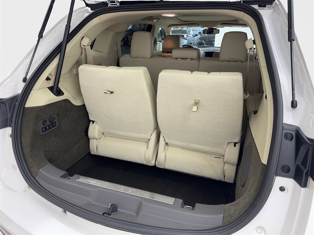 Used 2019 Lincoln MKT AWD image 81