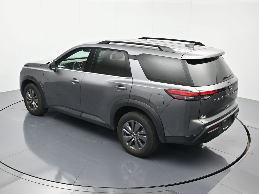 Used 2024 Nissan Pathfinder SV image 34