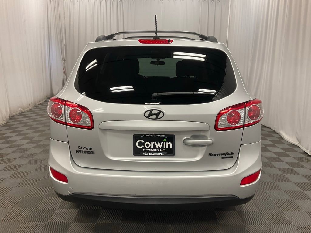 Used 2011 Hyundai Santa Fe GLS image 3