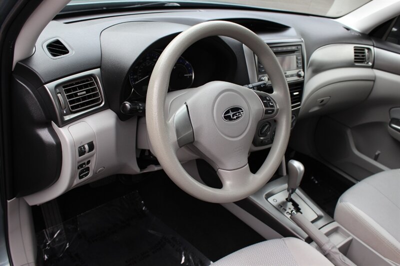 Used 2012 Subaru Forester 2.5X w/ Alloy Wheel Pkg AWD/4WD image 9