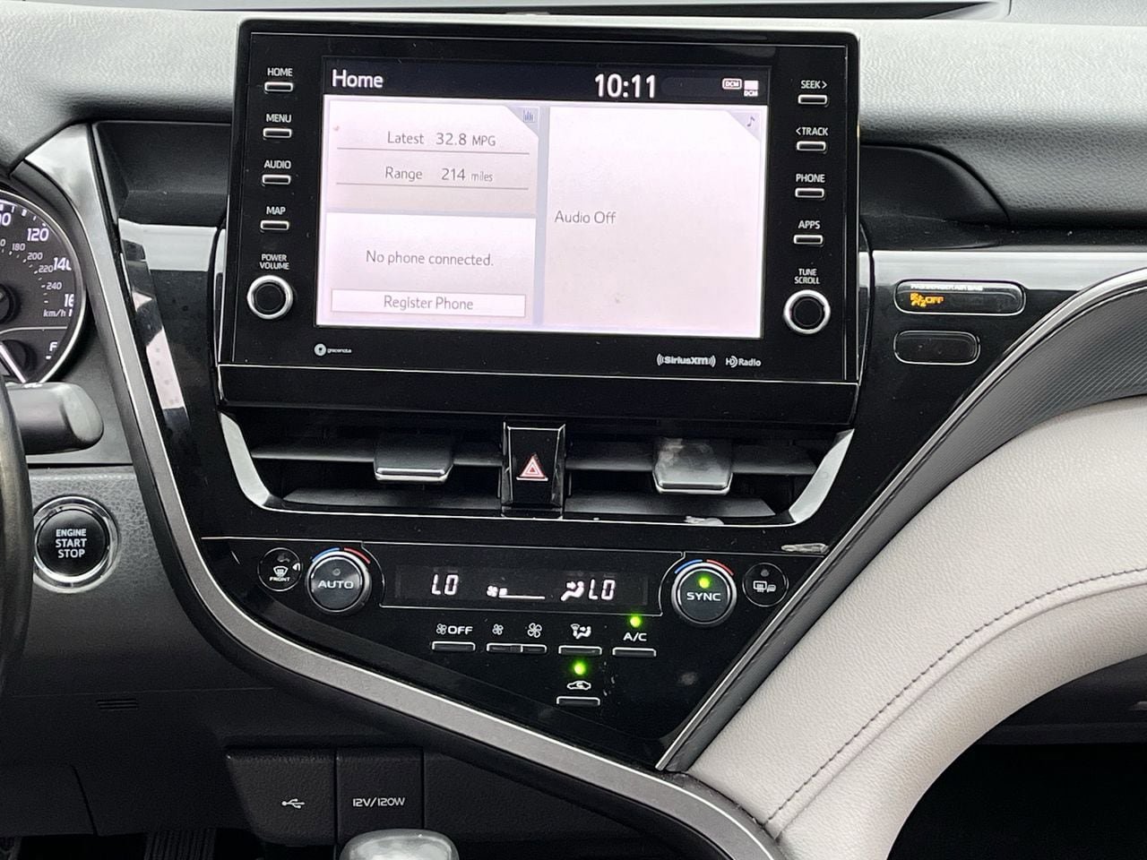 Used 2023 Toyota Camry SE w/ Audio Upgrade Package FWD image 15