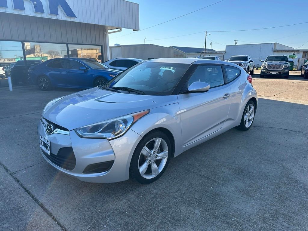 Used 2012 Hyundai Veloster image 1
