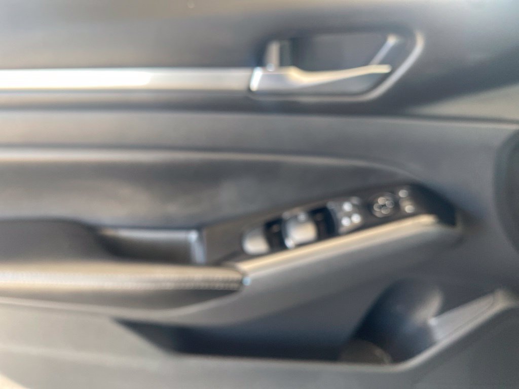 Certified 2023 Nissan Altima 2.5 SV FWD image 25