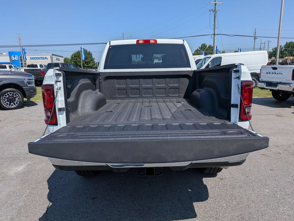 New 2026 RAM 2500 Big Horn AWD/4WD image 25