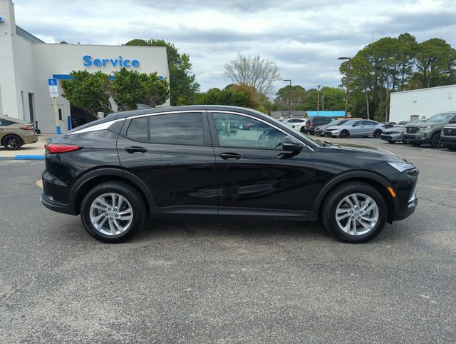 Used 2025 Buick Envista Preferred image 3