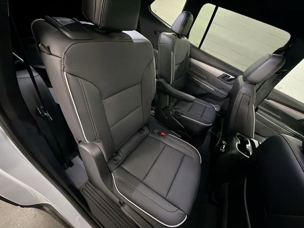 Used 2026 Buick Enclave Preferred w/ LPO, Floor Liner Package FWD image 27