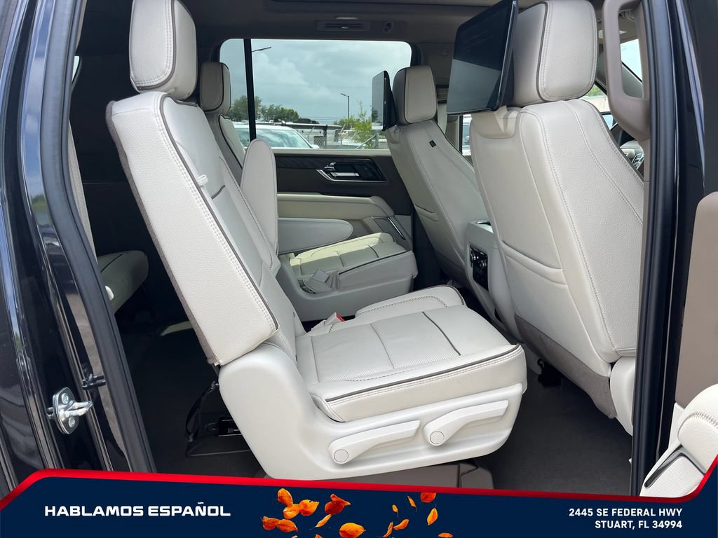 New 2026 GMC Yukon XL Denali w/ Denali Reserve Package AWD/4WD image 18