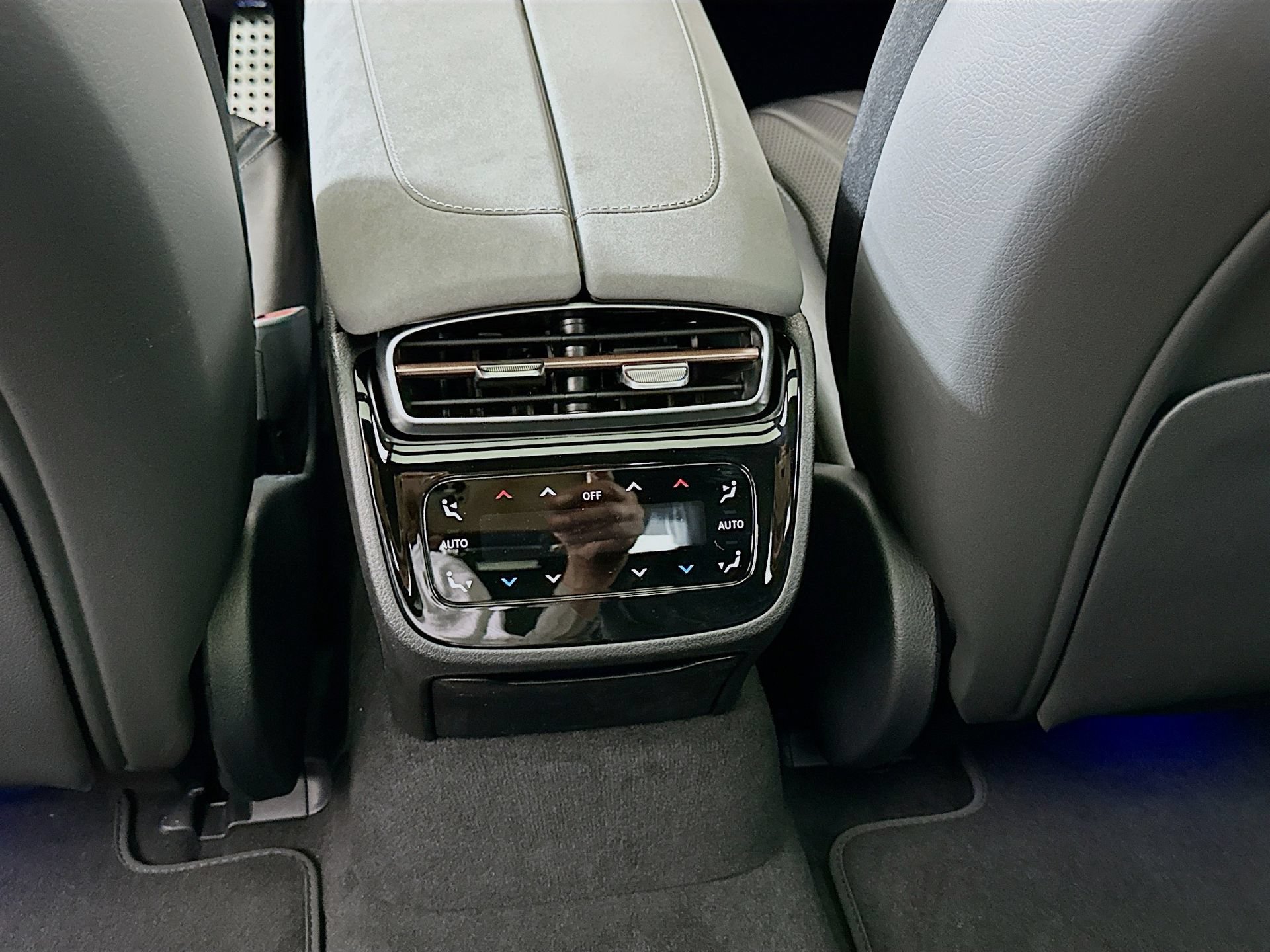 New 2026 Mercedes-Benz EQS 450+ 4MATIC Sedan image 28