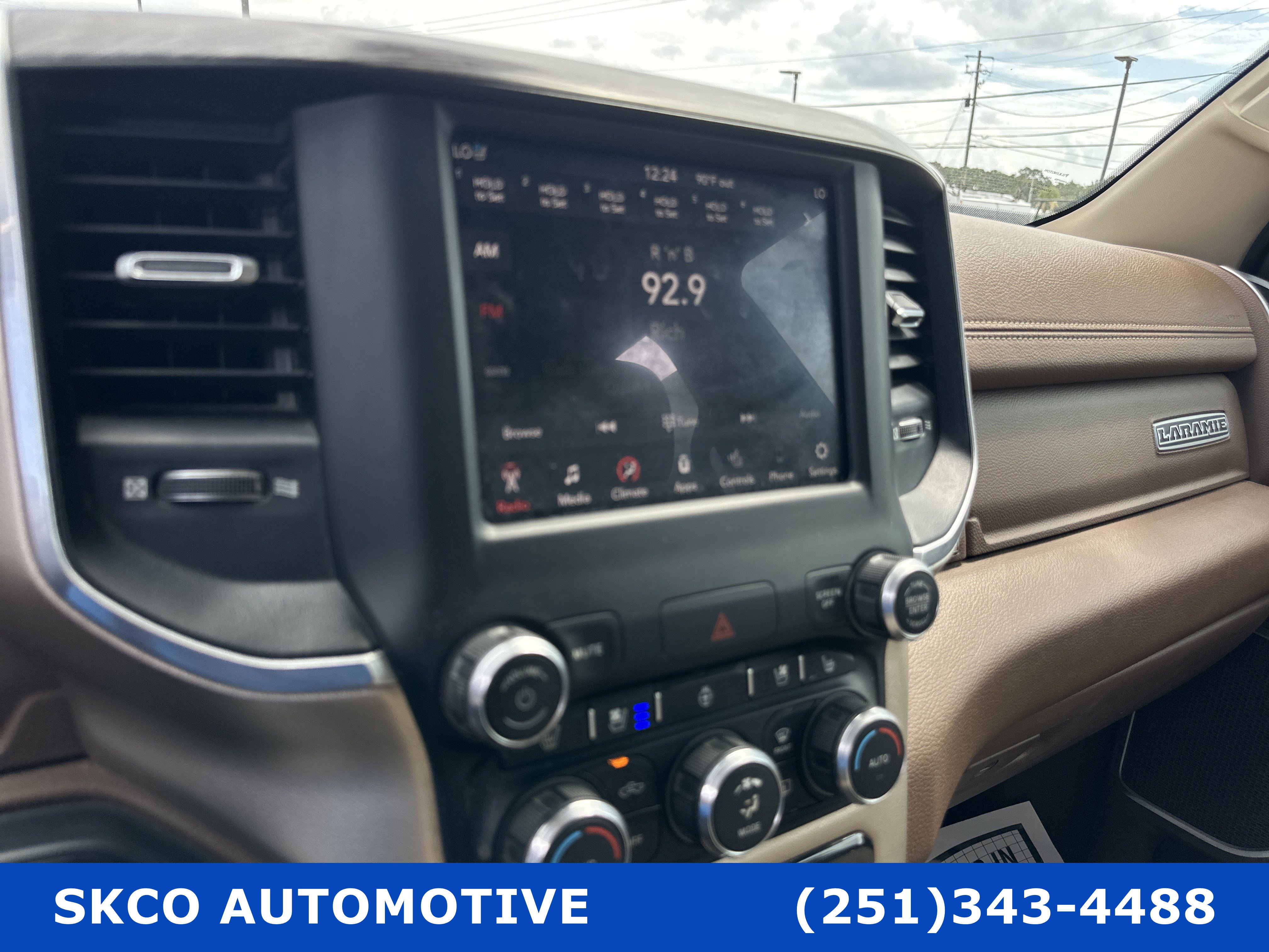 Used 2019 RAM 1500 Laramie image 15