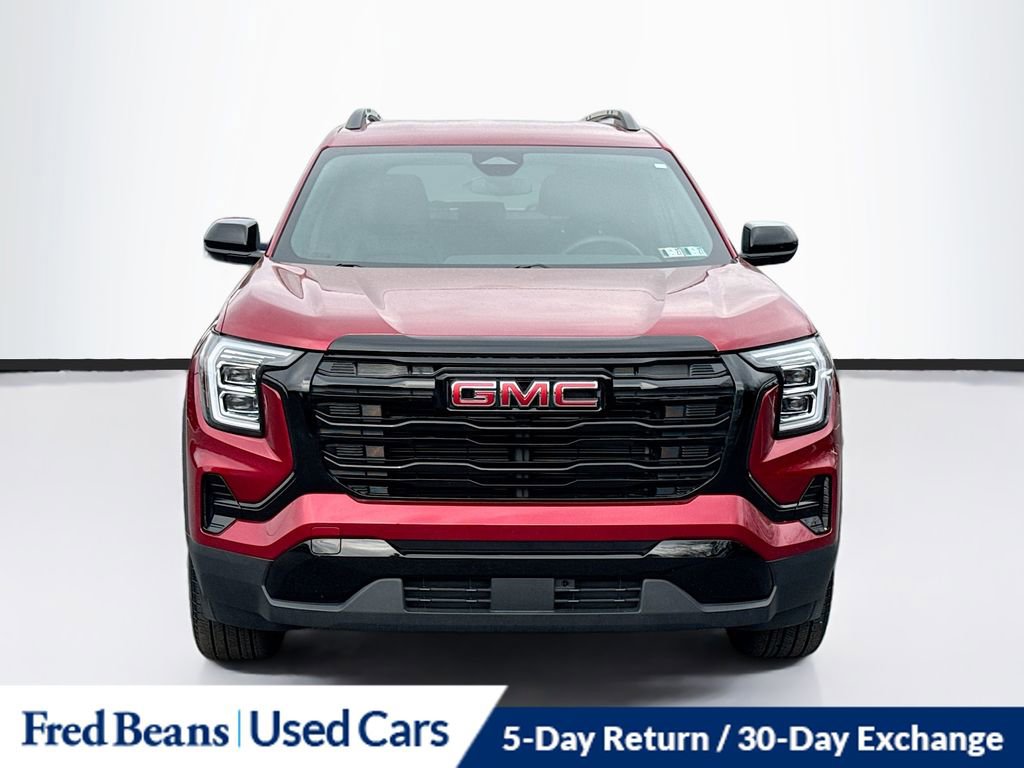 Used 2026 GMC Terrain Elevation w/ Elevation Premium Package image 2