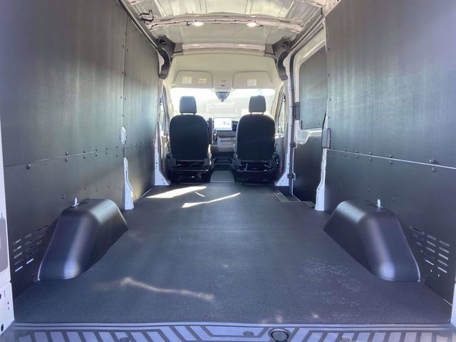 New 2026 Ford Transit 250 148 Medium Roof w/ Load Area Protection Package RWD image 8