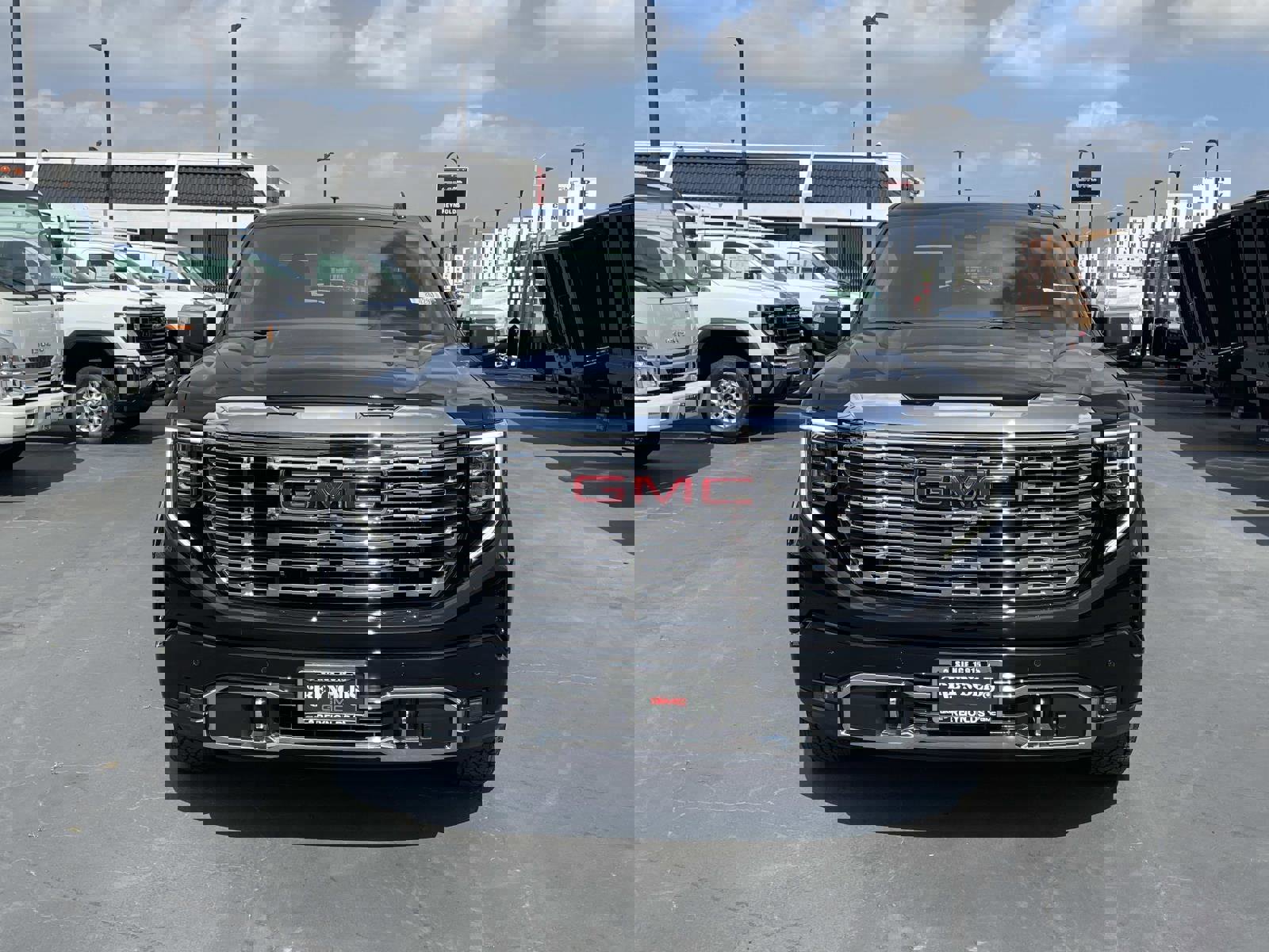 New 2026 GMC Sierra 1500 Denali w/ Technology Package AWD/4WD image 2