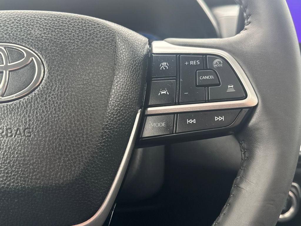 Used 2024 Toyota Grand Highlander Limited image 20