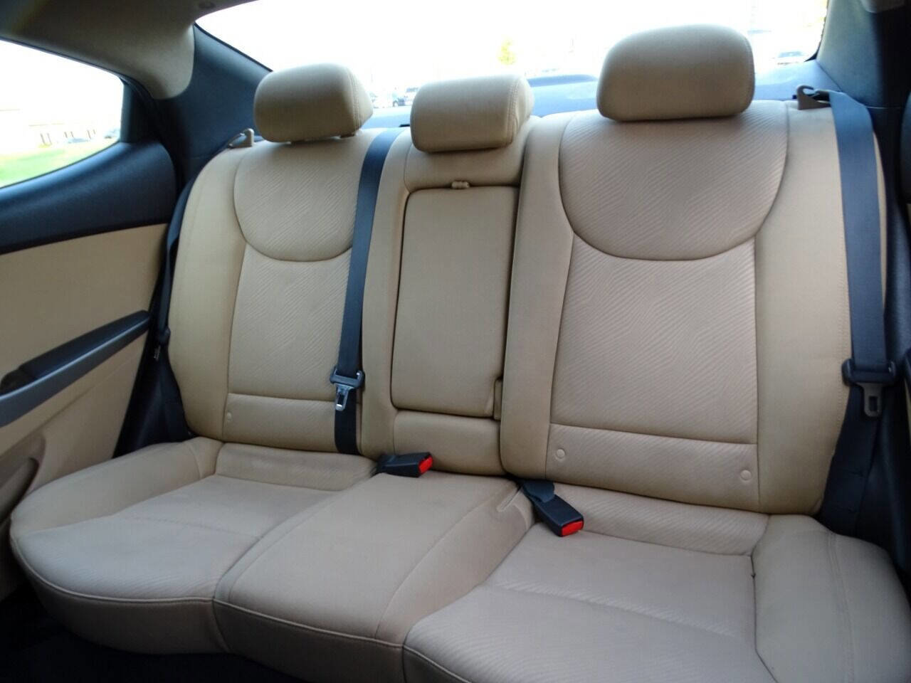 Used 2013 Hyundai Elantra GLS FWD image 69