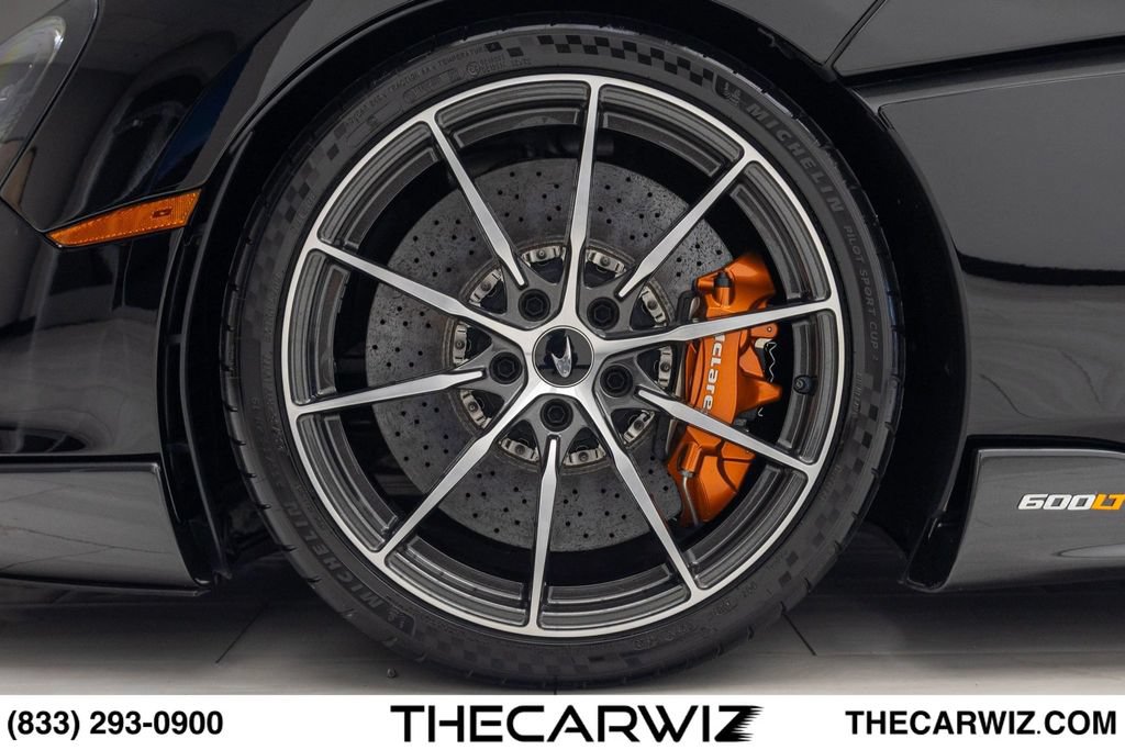 Used 2020 McLaren 600LT Spider RWD image 12