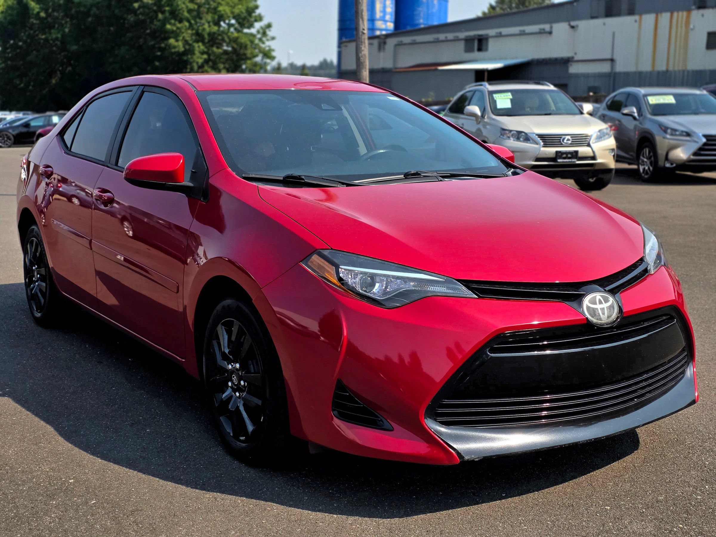 Used 2017 Toyota Corolla LE w/ Carpet Mat Package (TMS) FWD image 1