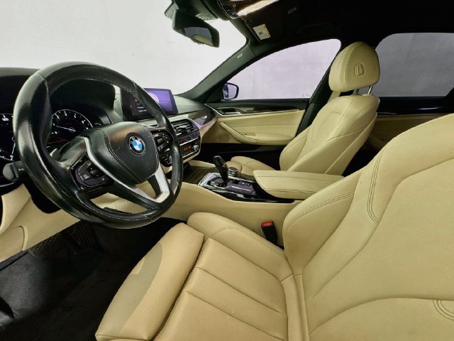 Used 2019 BMW 530i RWD image 19