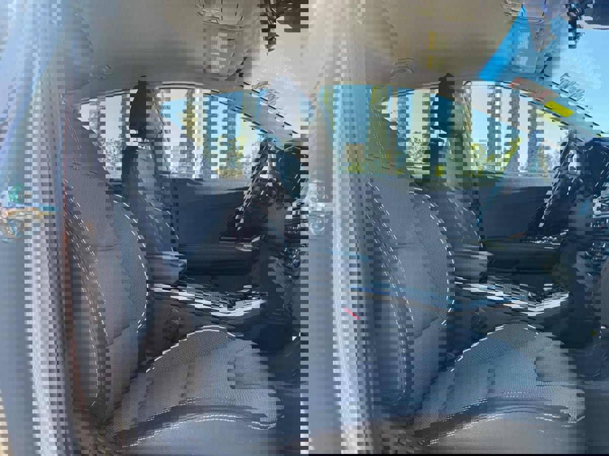 Used 2022 Kia Niro EX image 19