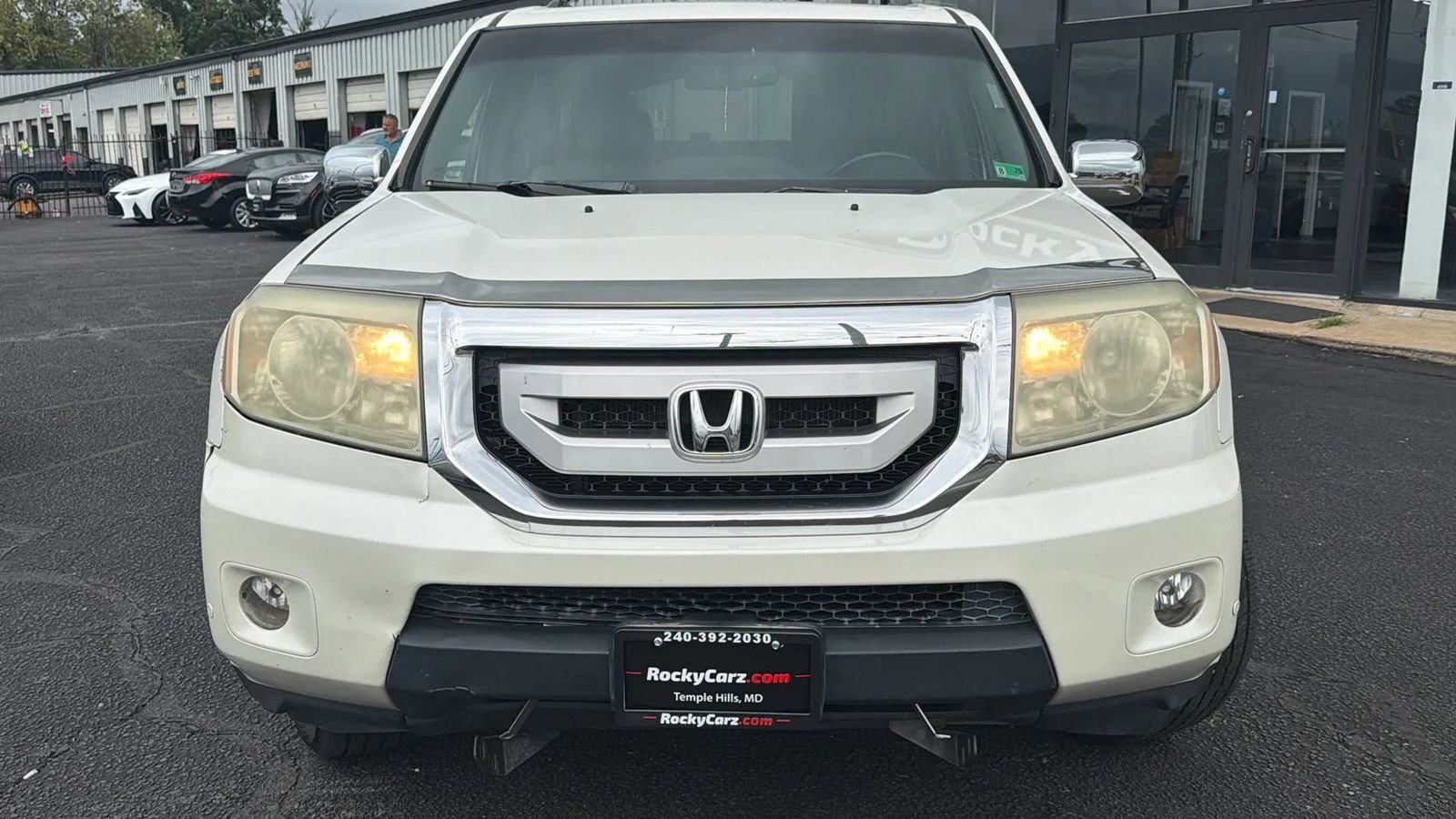 Used 2011 Honda Pilot Touring image 2