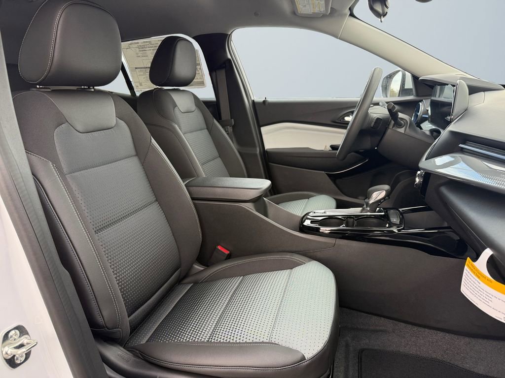New 2026 Chevrolet Trax LT image 15